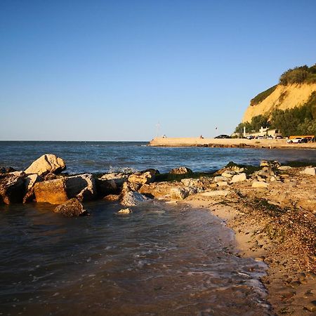 Residence Baia Vallugola Castel di Mezzo Kültér fotó