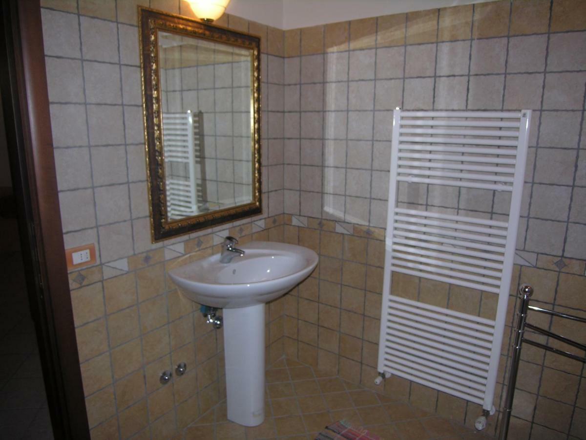 Residence Baia Vallugola Castel di Mezzo Kültér fotó